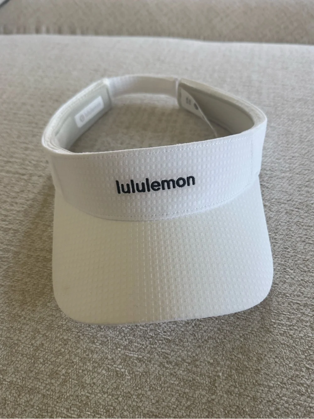 NWOT S/M Lululemon Removable Sweatband All-Sport Visor